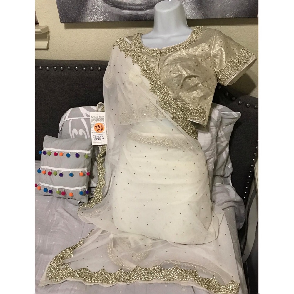 NWT Saree for sale pakistani Indian style dress 💸